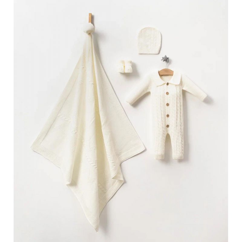 Подарункова коробка із 4х одиниць для новонародженого хлопчика